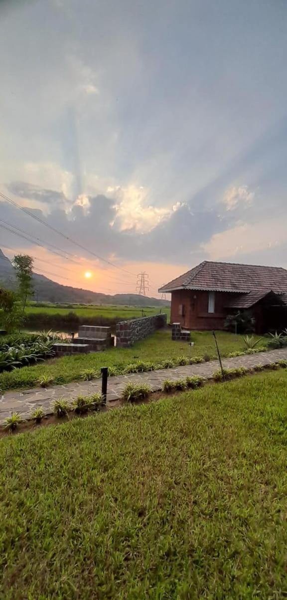 Umbartha Resort Naneghat Ghātghar Εξωτερικό φωτογραφία